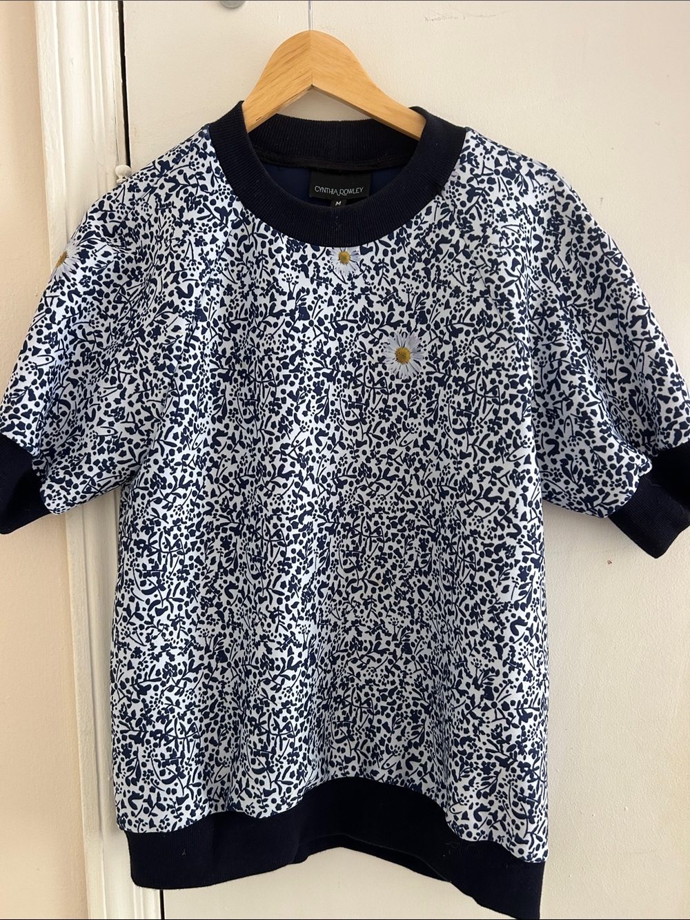 Cynthia Rowley Navy & White Floral Short Sleeve Pullover with Daisy Accent